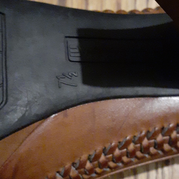 American Eagle 5" high heels - Picture 6 of 6